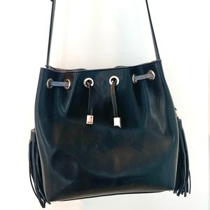 Zara | Navy Bucket Bag